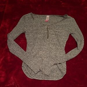 Gray Long Sleeve Top with Zipper Detail